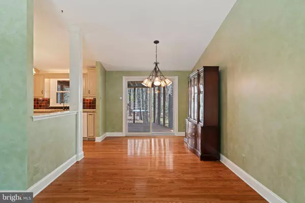 1 HADDON CT W, Marlton, NJ 08053