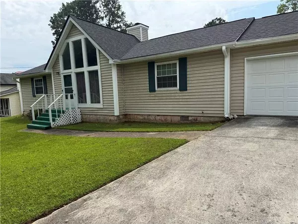 3101 Brooks DR, Snellville, GA 30078