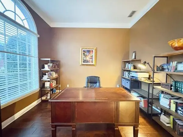 902 Daylight CIR, Lawrenceville, GA 30045