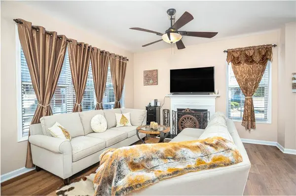 988 Treymont WAY, Lawrenceville, GA 30045