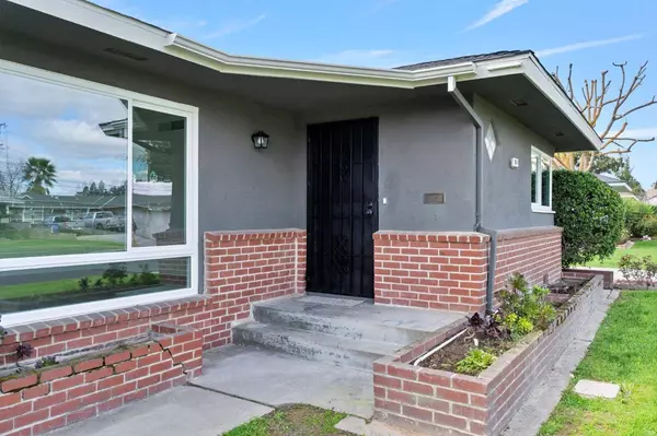 1511 W Michigan AVE, Fresno, CA 93705