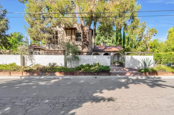 666 E Carmen AVE, Fresno, CA 93728