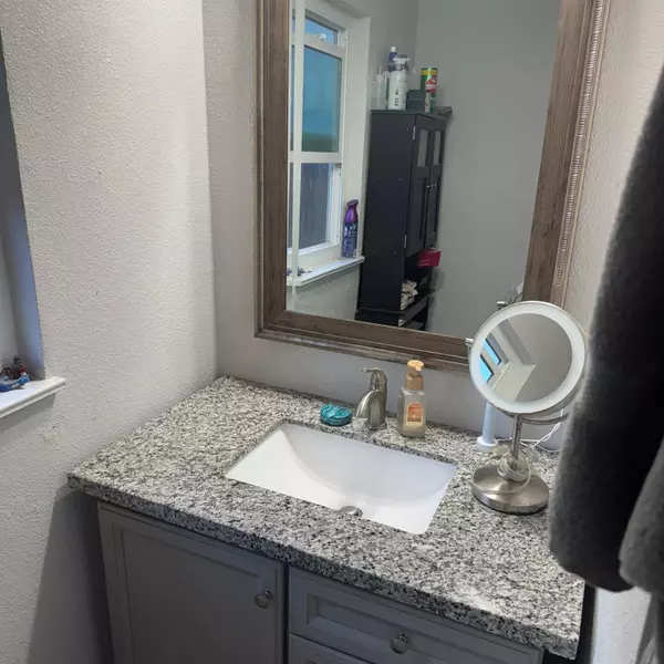 3508 E Norwich AVE, Fresno, CA 93727