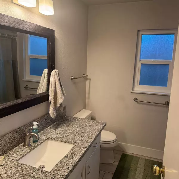 3508 E Norwich AVE, Fresno, CA 93727