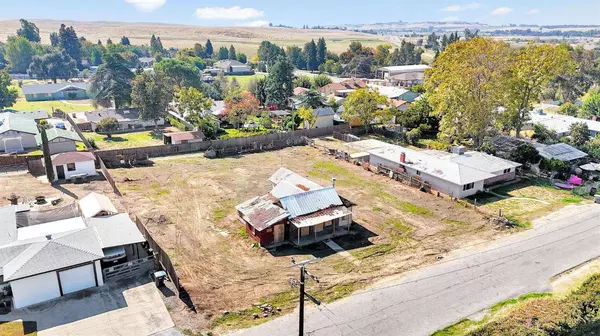 3937 E Marcus AVE, Friant, CA 93626