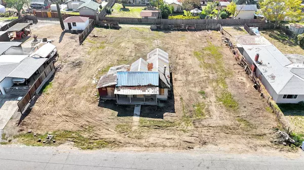 3937 E Marcus AVE, Friant, CA 93626