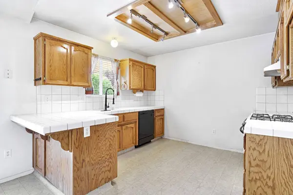19609 Claremont RD, Madera, CA 93638