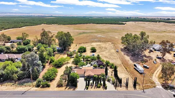 19609 Claremont RD, Madera, CA 93638