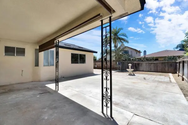 4107 W Amherst AVE, Fresno, CA 93722