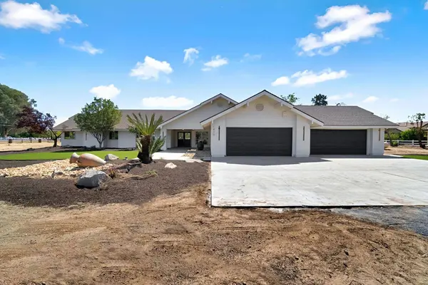 1470 N Locan AVE, Fresno, CA 93737