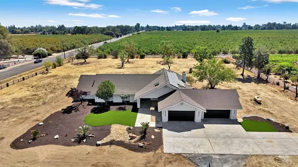1470 N Locan AVE