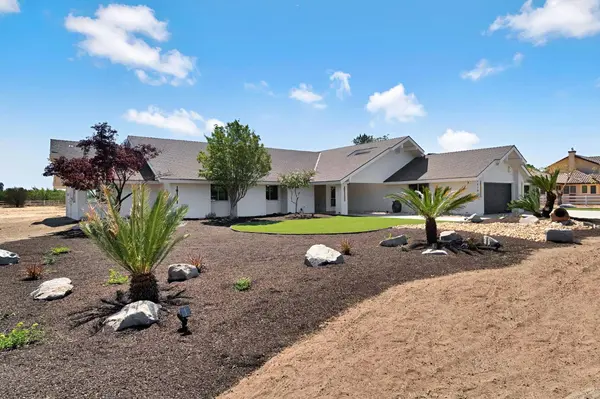 1470 N Locan AVE, Fresno, CA 93737