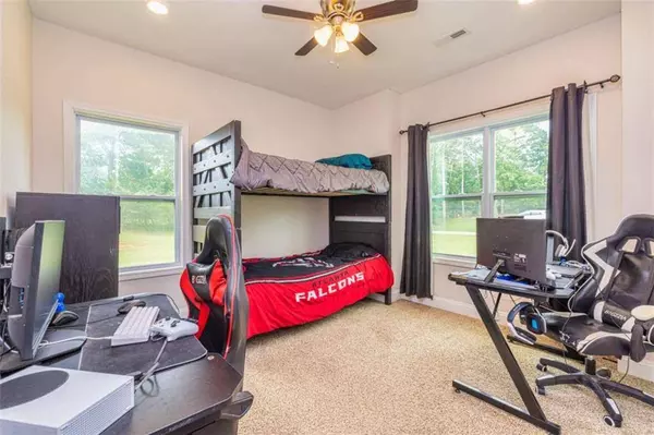 40 Westbrook RD, Carrollton, GA 30116