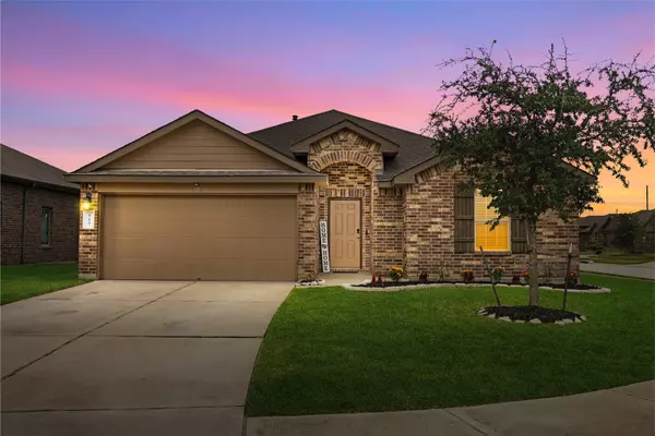 727 Green Clover LN, Rosharon, TX 77583