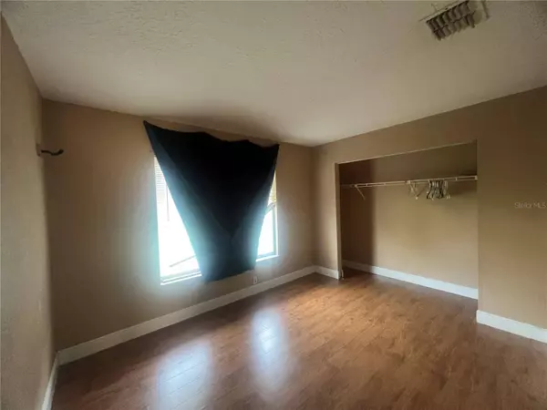 10230 GENESEE LN, Orlando, FL 32821