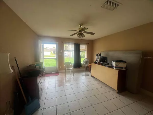 10230 GENESEE LN, Orlando, FL 32821