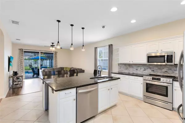 10113 HIDDEN DUNES LN, Orlando, FL 32832