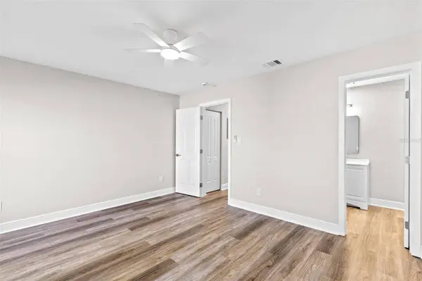 10230 GENESEE LN, Orlando, FL 32821