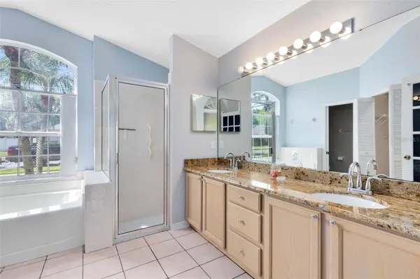 5809 DONNELLY CIR, Orlando, FL 32821