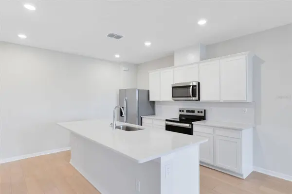 6331 BREEZE FILLED LN, Winter Garden, FL 34787