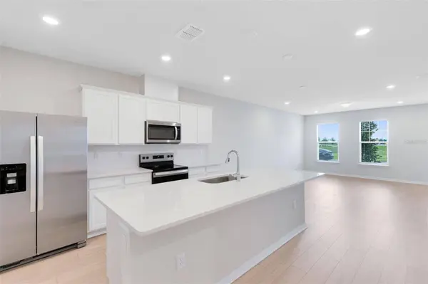 6331 BREEZE FILLED LN, Winter Garden, FL 34787