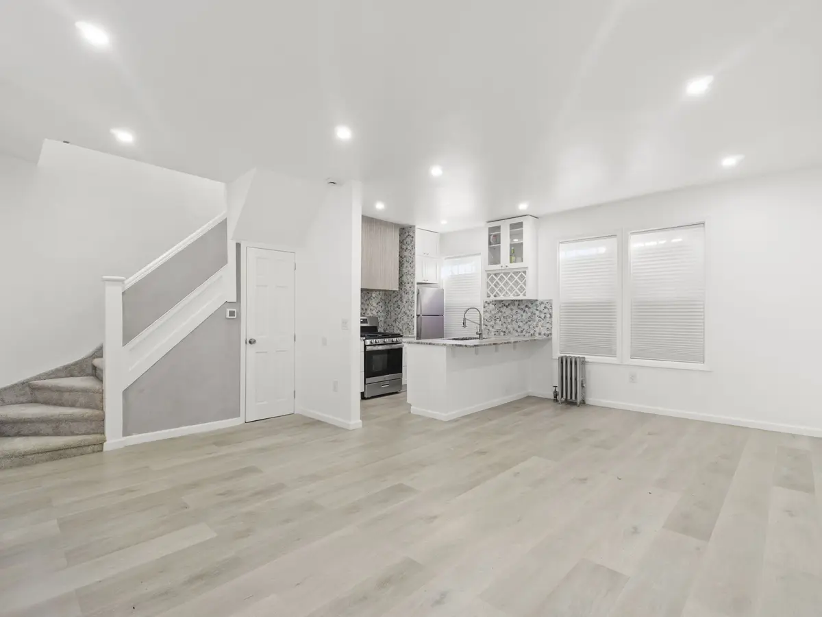 151 Stevens Ave, Jersey City, NJ 07305-3007