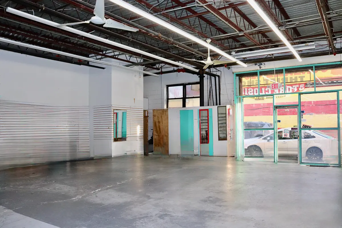 420 34th St, Union City, NJ 07087-7796