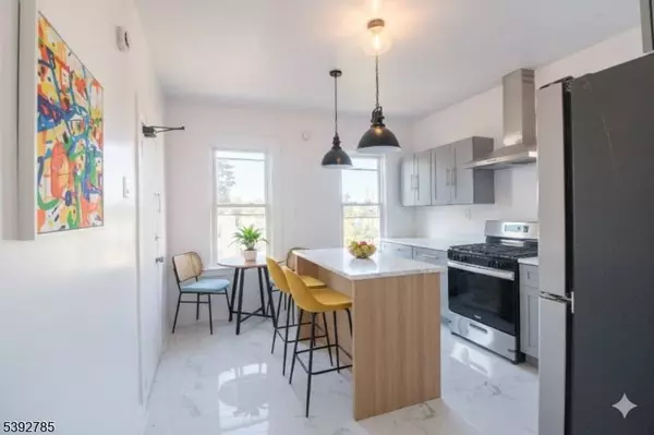 93 21St St #3, Irvington Twp., NJ 07111