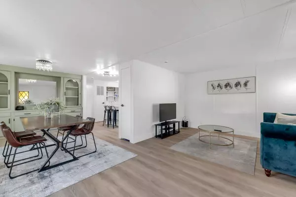 7526 Costa Mesa CIR #122, North Highlands, CA 95660