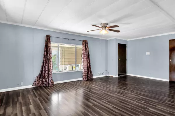 7548 Huckleberry LN, Sacramento, CA 95828