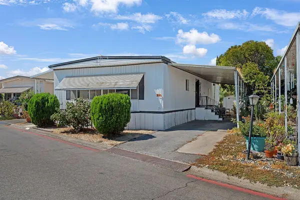 7548 Huckleberry LN, Sacramento, CA 95828