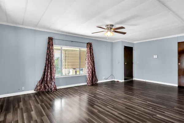 7548 Huckleberry LN, Sacramento, CA 95828