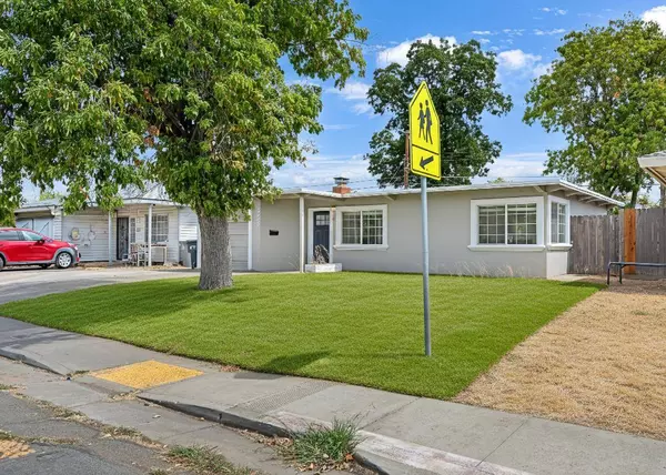 5823 61st ST, Sacramento, CA 95824