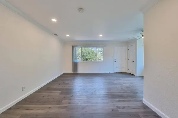 5758 Walerga RD #4, Sacramento, CA 95842