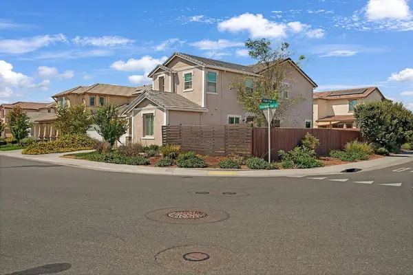 3105 Brandenburber DR, Roseville, CA 95747