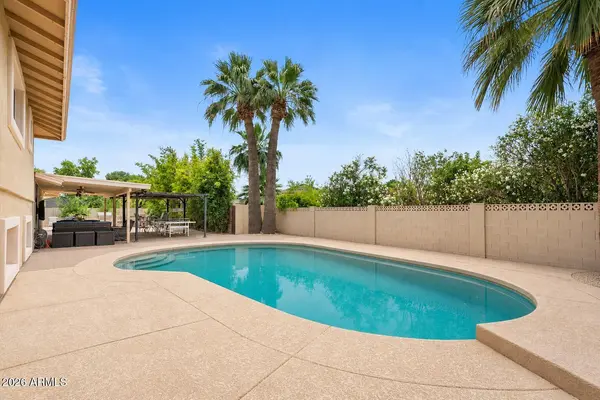 8621 E Weldon Ave, Scottsdale, AZ 85251-5077