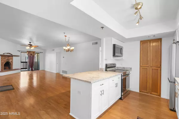 3031 N CIVIC CENTER Plaza #317, Scottsdale, AZ 85251