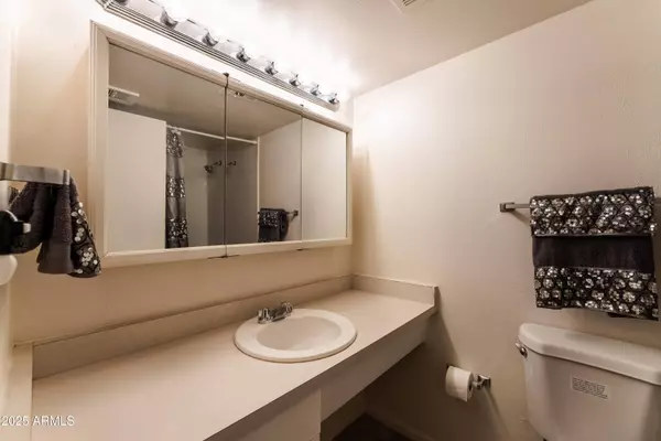 8210 E GARFIELD Street #K108, Scottsdale, AZ 85257