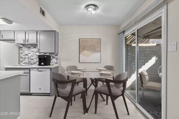 1033 N GRANITE REEF Road, Scottsdale, AZ 85257