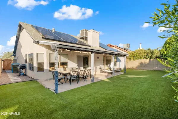 3925 E MONTE CRISTO Avenue, Phoenix, AZ 85032