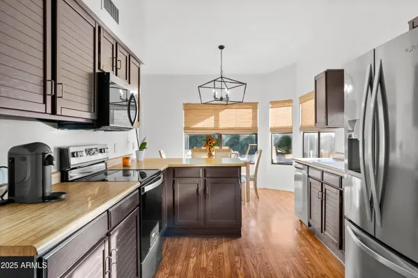 3925 E MONTE CRISTO Avenue, Phoenix, AZ 85032