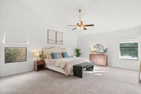 3925 E MONTE CRISTO Avenue, Phoenix, AZ 85032