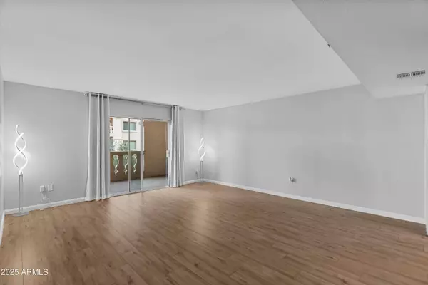 7950 E CAMELBACK Road #404, Scottsdale, AZ 85251