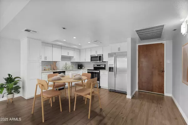 7950 E CAMELBACK Road #404, Scottsdale, AZ 85251