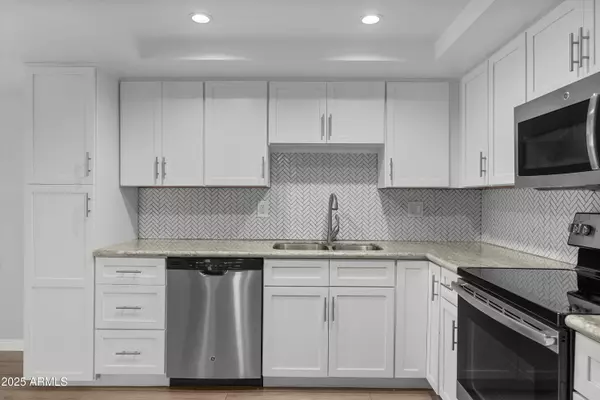 7950 E CAMELBACK Road #404, Scottsdale, AZ 85251