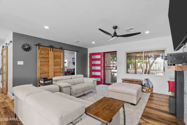 7647 E CATALINA Drive, Scottsdale, AZ 85251