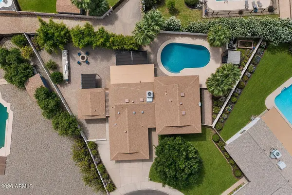 8621 E WELDON Avenue, Scottsdale, AZ 85251