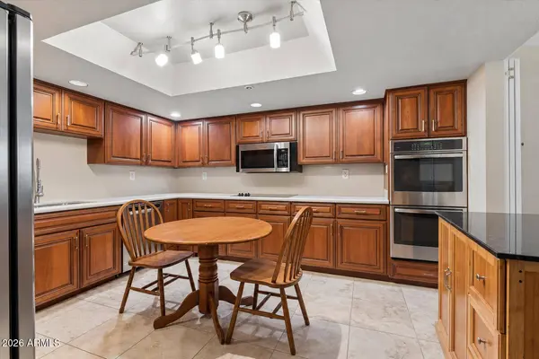 7860 E CAMELBACK Road #206, Scottsdale, AZ 85251