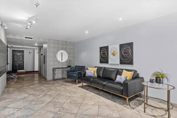 7860 E CAMELBACK Road #206
