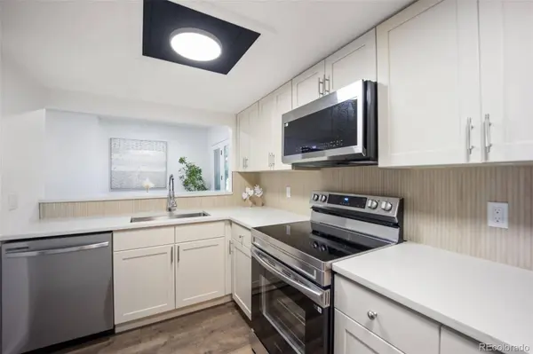 10200 W Jewell AVE #C, Lakewood, CO 80232